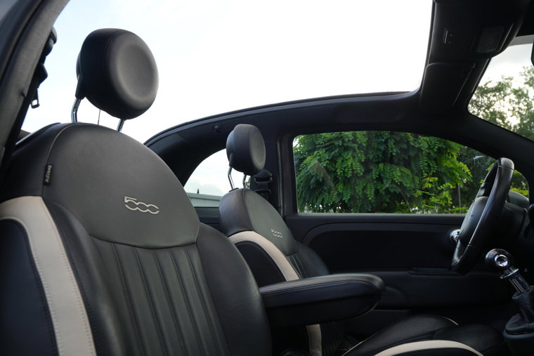 Vehicle Image 25