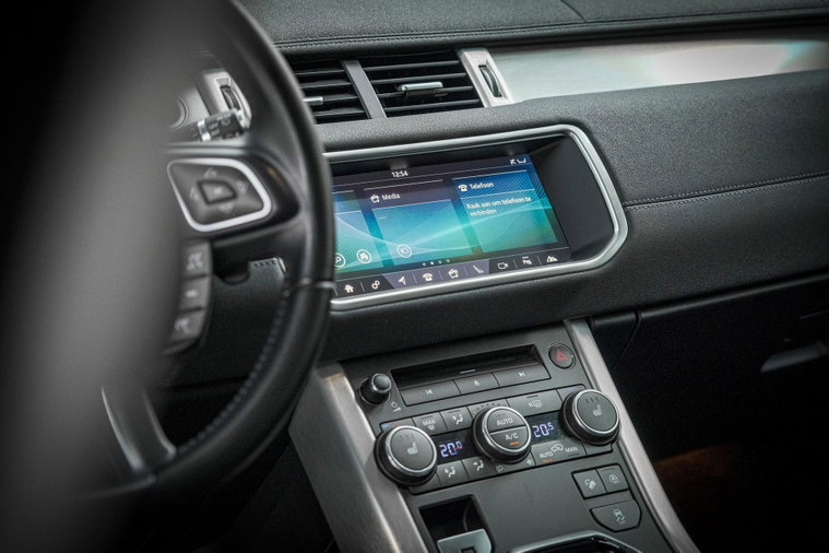 Vehicle Image 8
