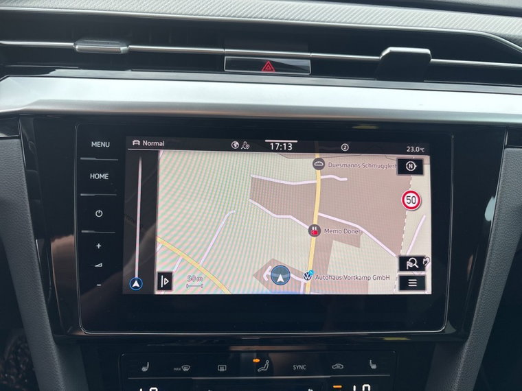 Vehicle Image 25