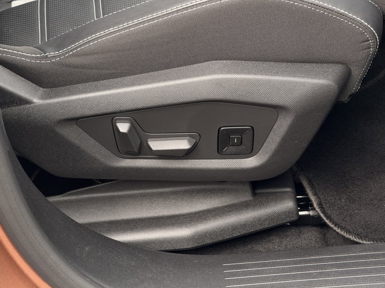 Vehicle Image 53