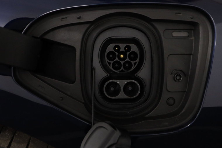 Vehicle Image 34