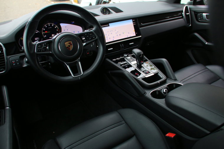 Vehicle Image 10