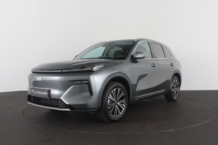 Vehicle Image 9