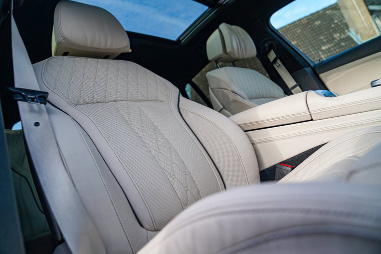 Vehicle Image 30