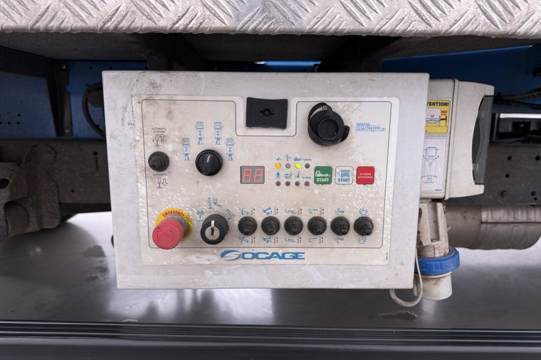 Vehicle Image 33