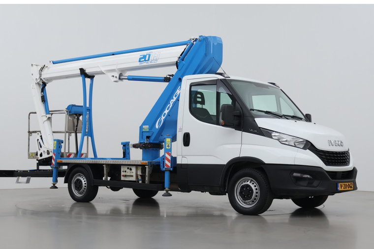 Vehicle Image 38