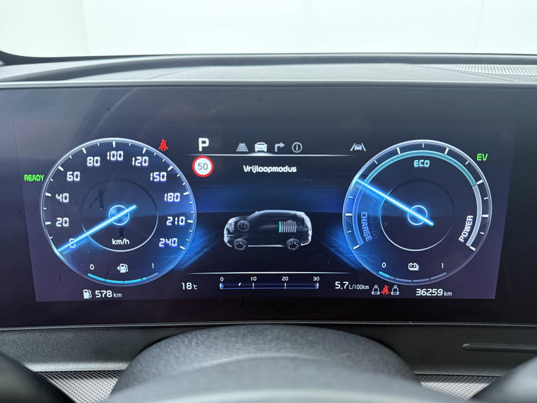 Vehicle Image 24