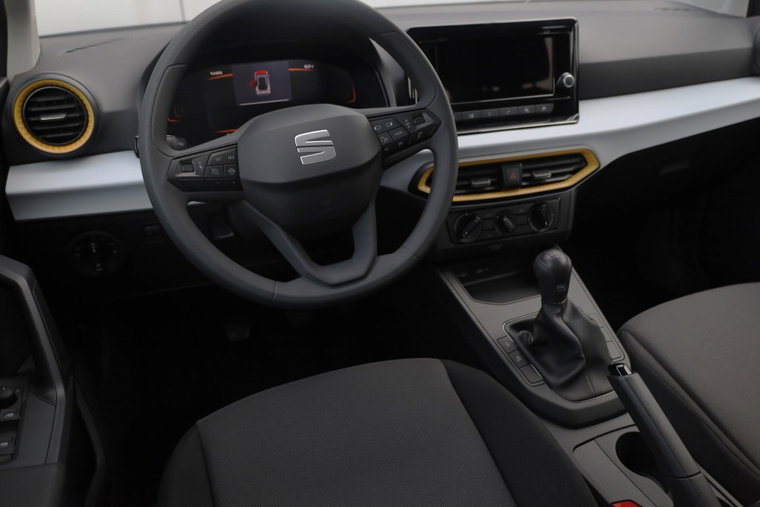 Vehicle Image 17