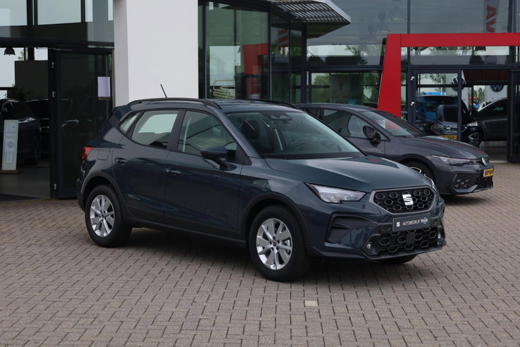 Vehicle Image 6
