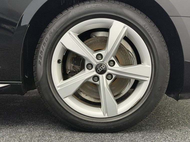 Vehicle Image 39