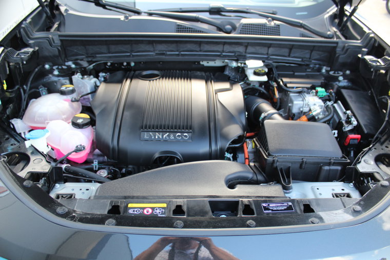 Vehicle Image 4