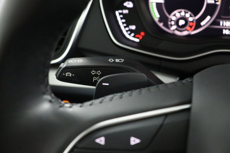 Vehicle Image 30