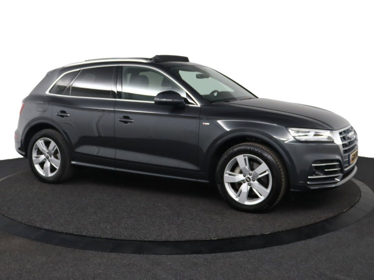 Vehicle Image 7