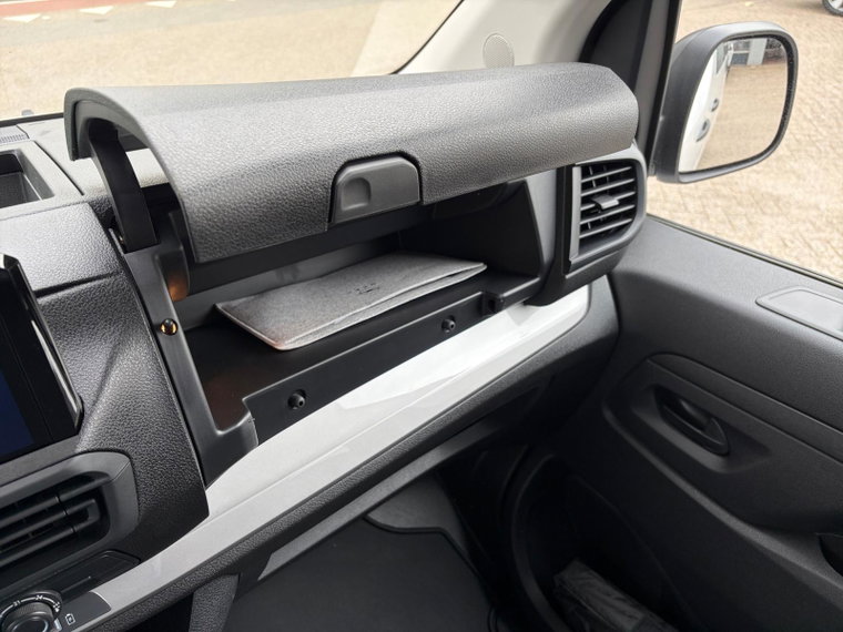 Vehicle Image 39