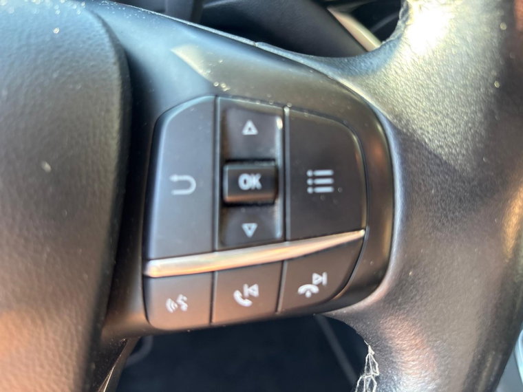 Vehicle Image 35