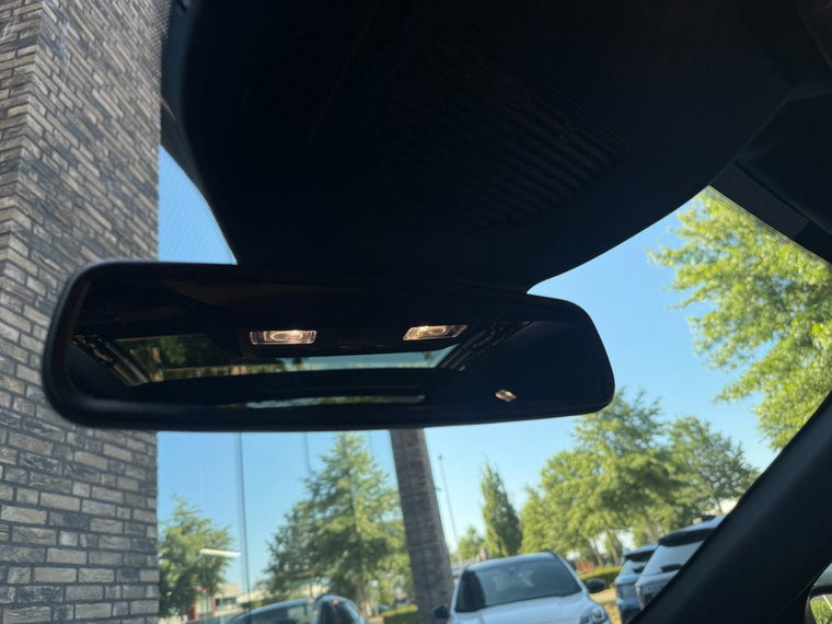 Vehicle Image 26