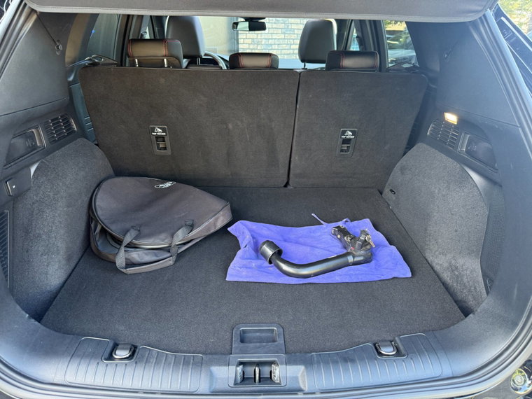 Vehicle Image 32