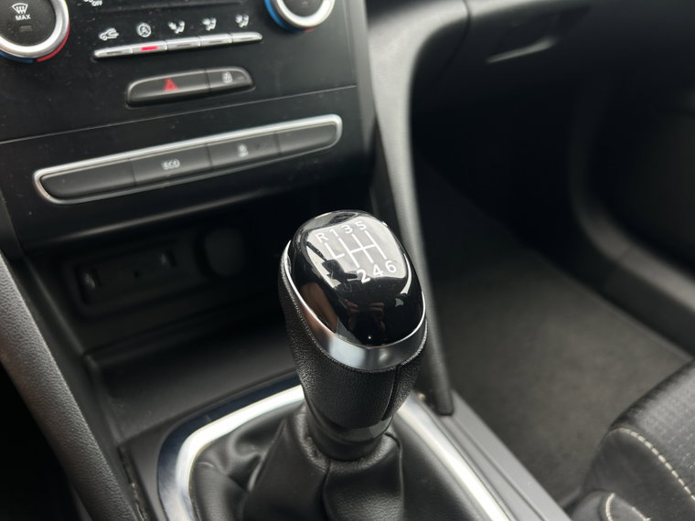 Vehicle Image 28