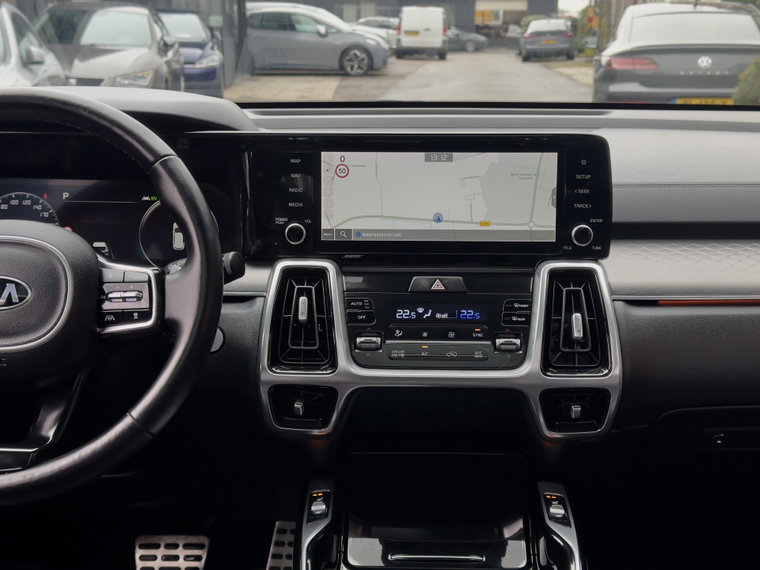 Vehicle Image 22