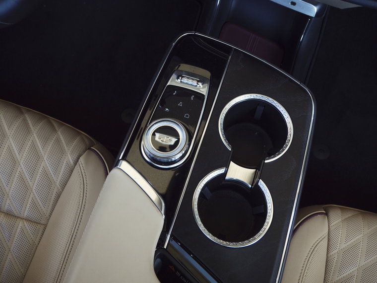 Vehicle Image 24