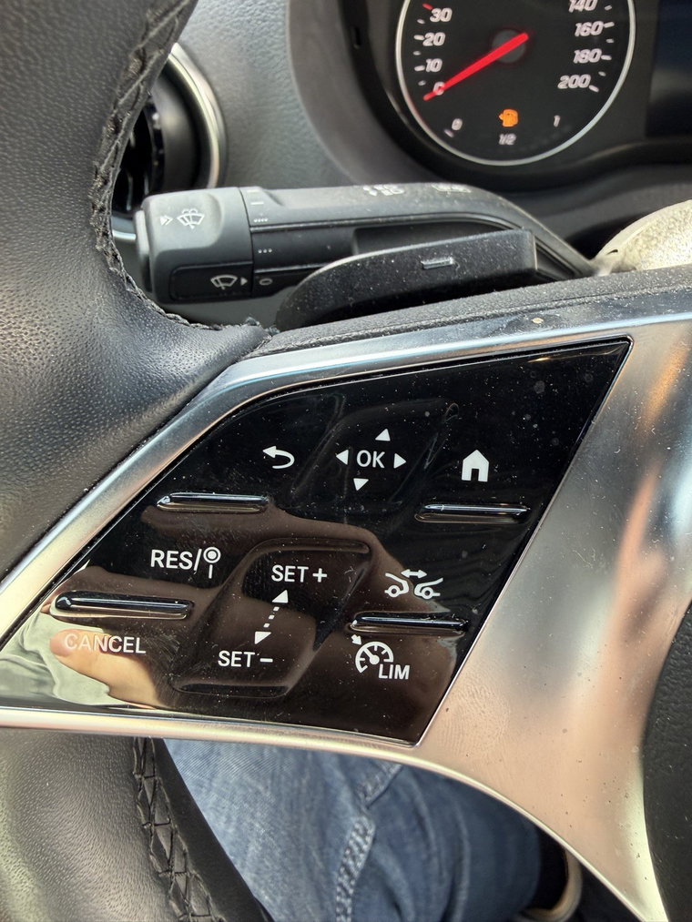 Vehicle Image 24