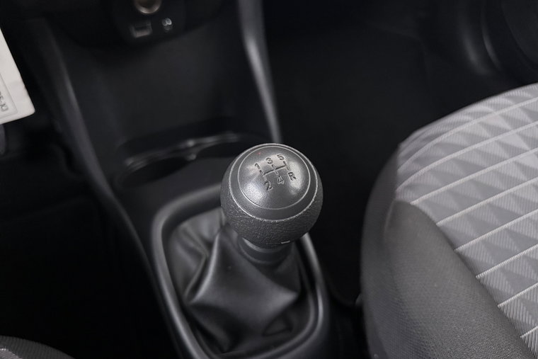 Vehicle Image 24