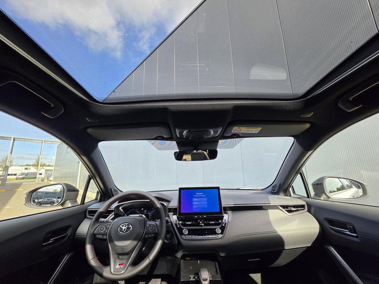 Vehicle Image 12