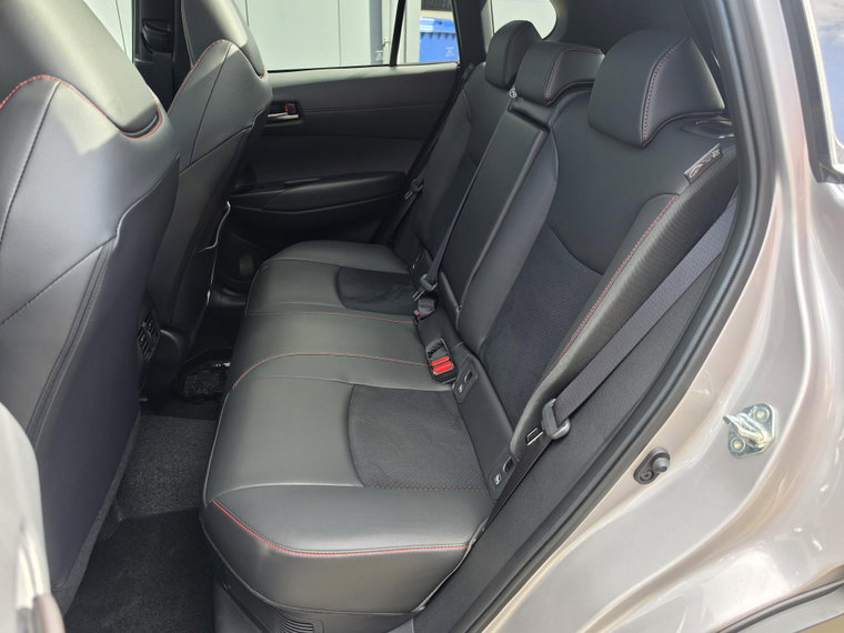 Vehicle Image 17