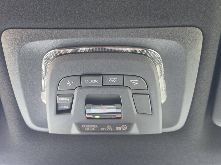 Vehicle Image 42