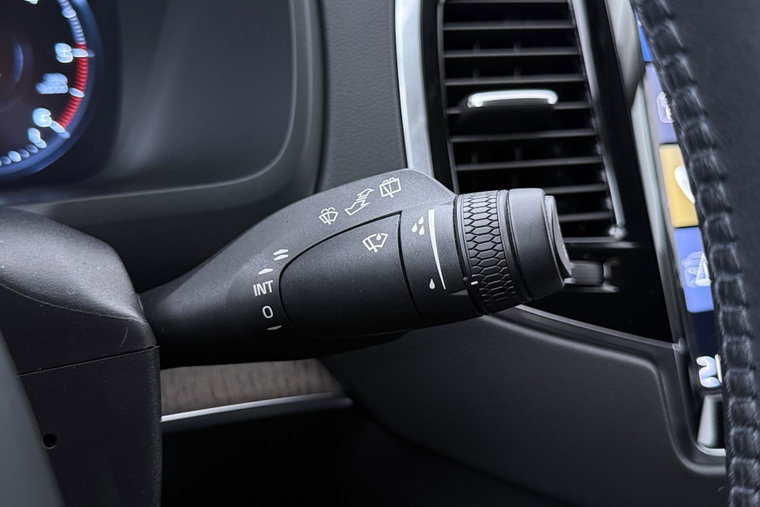 Vehicle Image 42