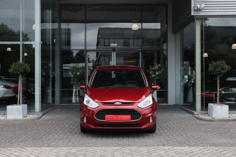 Vehicle Image 7