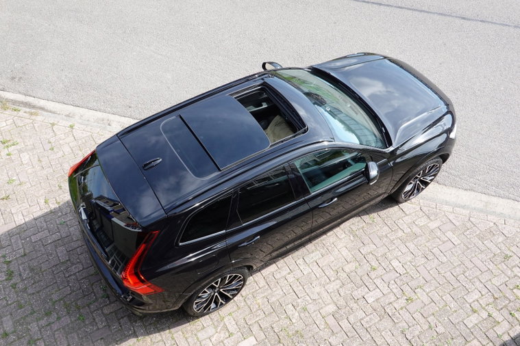 Vehicle Image 32