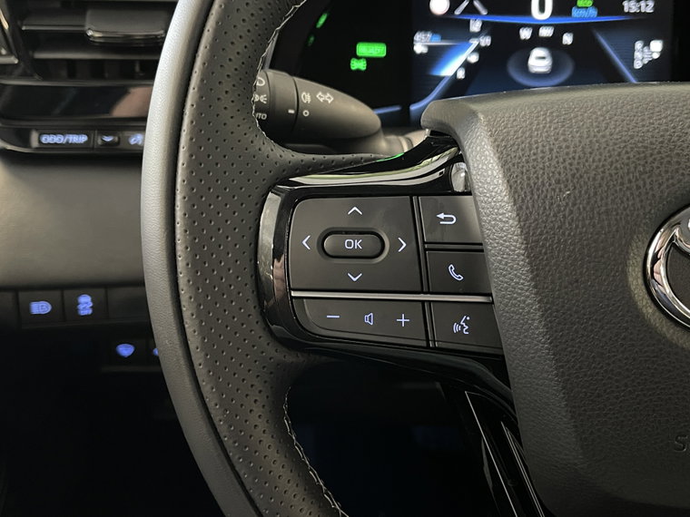 Vehicle Image 16