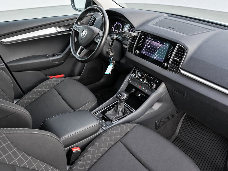 Vehicle Image 12