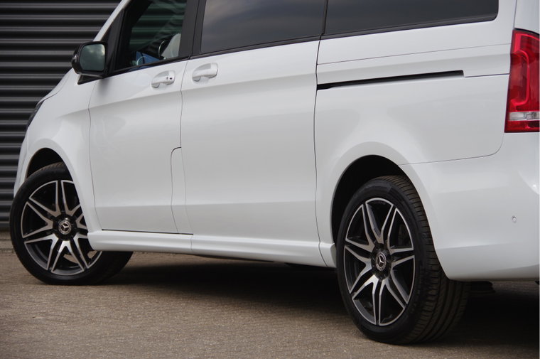 Vehicle Image 37