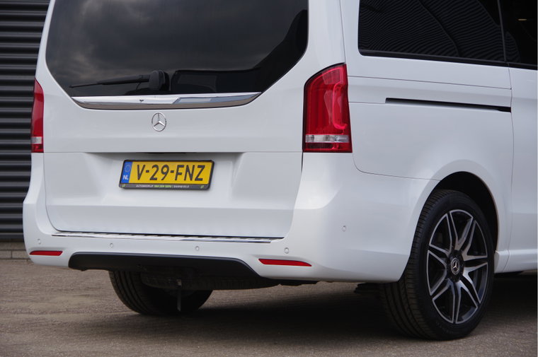 Vehicle Image 38