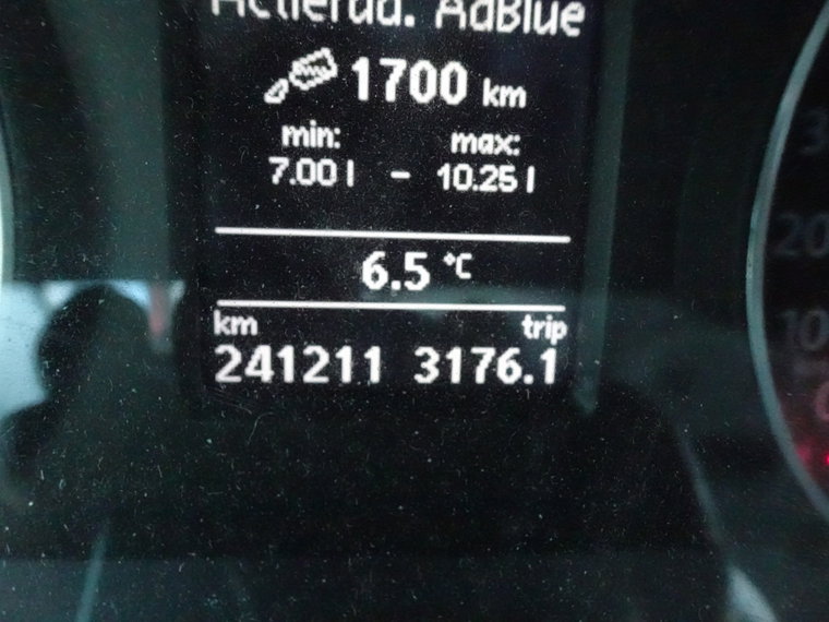 Vehicle Image 28