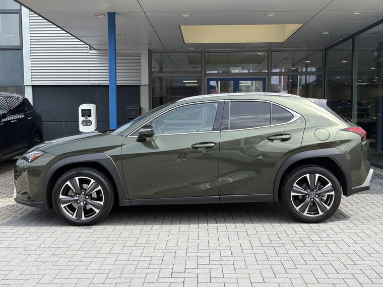 Vehicle Image 11