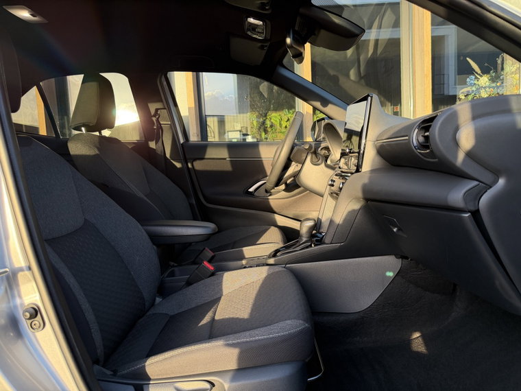 Vehicle Image 21