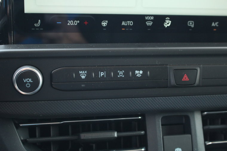 Vehicle Image 28