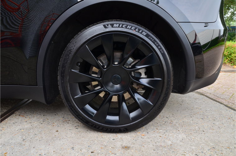 Vehicle Image 36