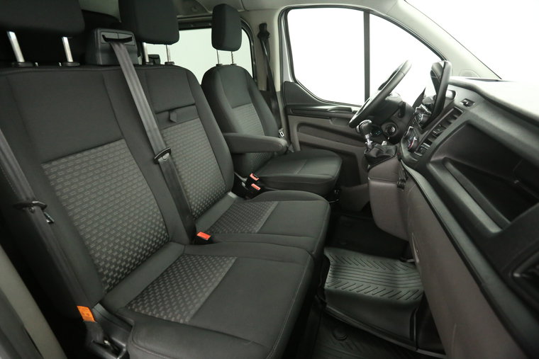 Vehicle Image 12