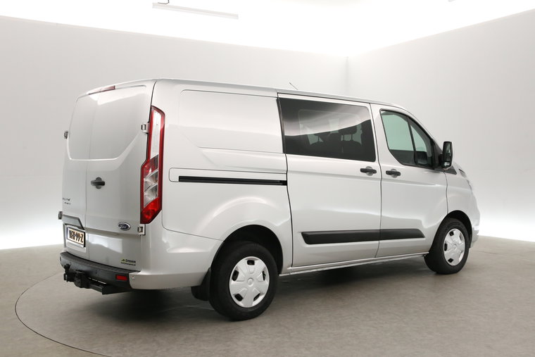 Vehicle Image 25