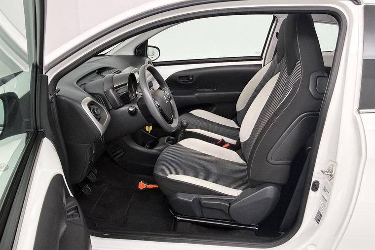 Vehicle Image 20