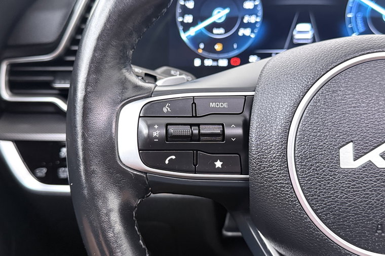 Vehicle Image 23