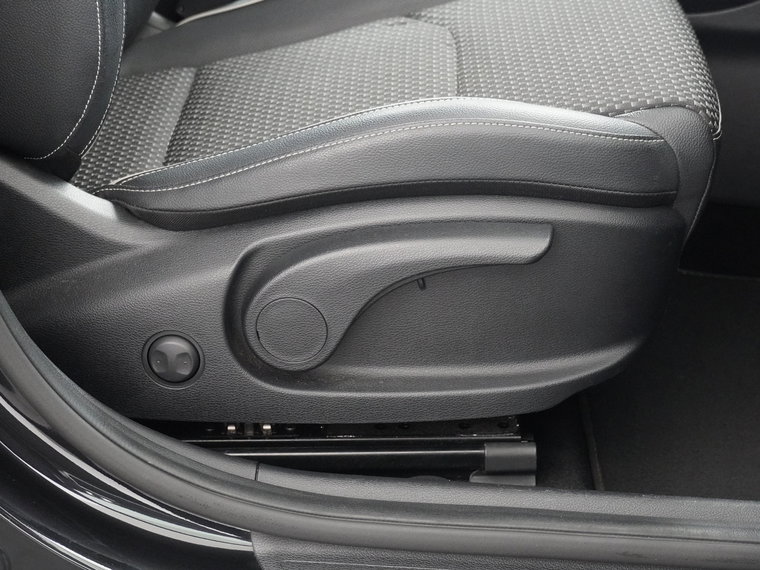 Vehicle Image 39