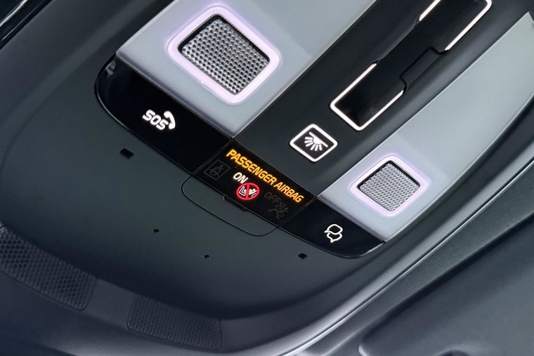 Vehicle Image 35