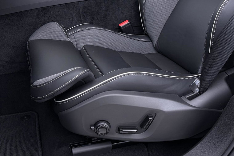 Vehicle Image 47