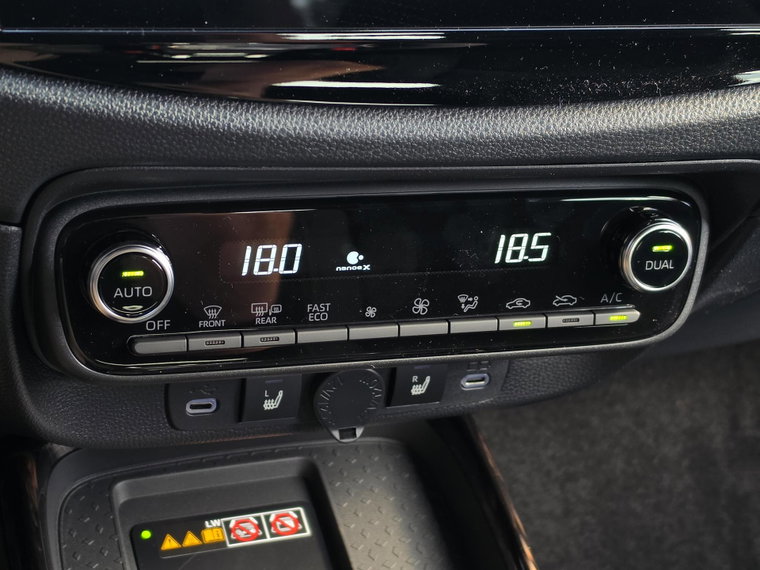 Vehicle Image 27