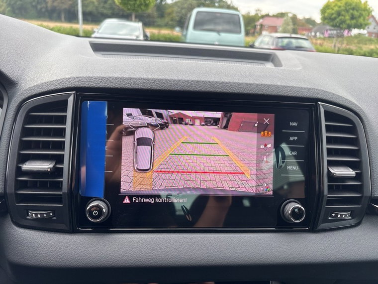 Vehicle Image 22